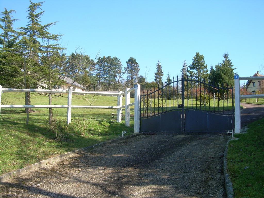 Gadeyne Nathalie Le Chalet De Malvoue Vimoutiers Exterior photo