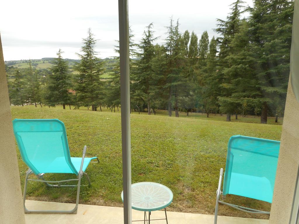 Gadeyne Nathalie Le Chalet De Malvoue Vimoutiers Exterior photo